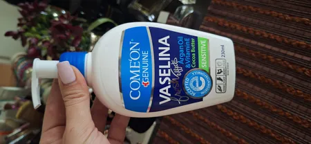 وازلین کامان مدل 01 حجم 300 میلی لیتر