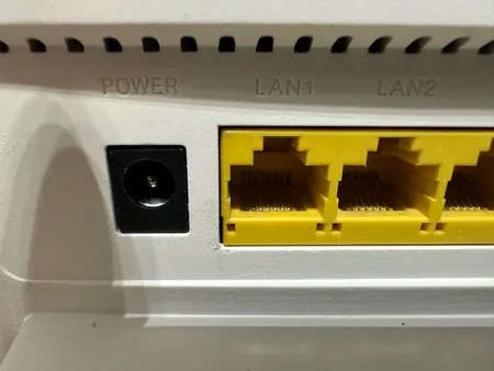 مودم 4G/4.5G/TD-LTE ایرانسل مدل TF-i60 H1 به همراه 24 گیگابایت اینترنت 3 ماهه