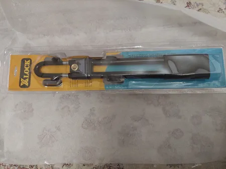 قفل فرمان خودرو مدل F-22