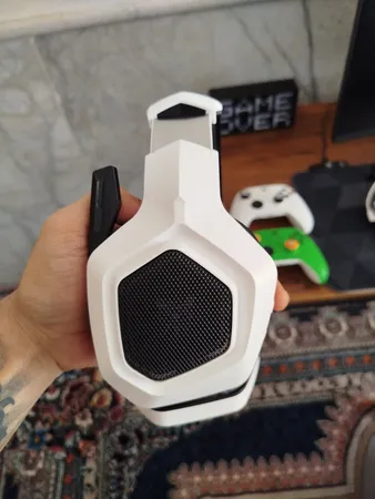 هدست بی سیم اونیکوما مدل B100