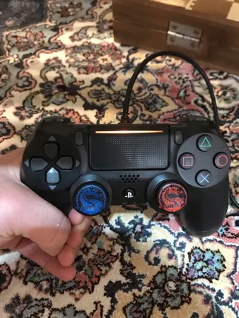 دسته بازی پلی استیشن ۴ مدل DUALSHOCK CUH-ZCT2E