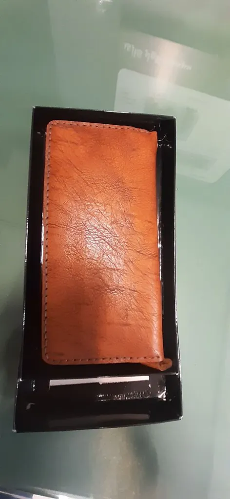 کیف پول مدل چند کاره