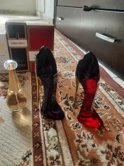 عطر جیبی زنانه جانوین مدل جادور کد 820 حجم 25 میلی لیتر