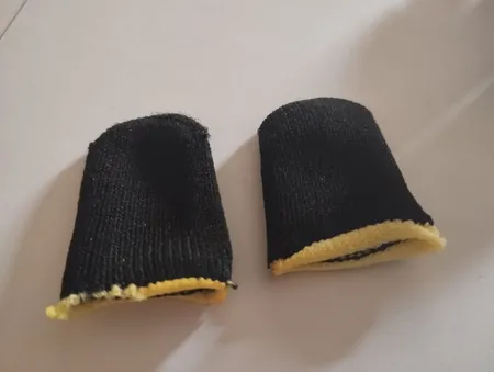 دسته بازی مدل Blue Shark به همراه آستین کنترل کننده انگشت