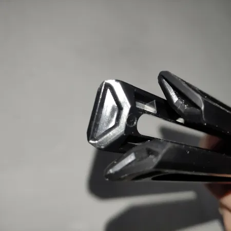 سه پایه دوربین سانیو ای سی مدل GoInfluence