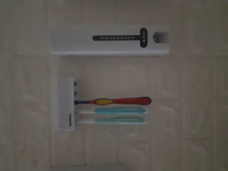 جا مسواکی و دستگاه خمیردندان اتوماتیک اسپادانا کد 01