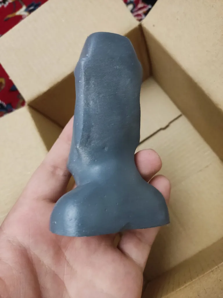 مجسمه مدل کاکاسنگی خندان