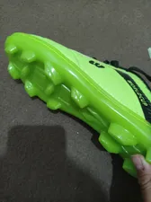 تجریه خرید کفش فوتبال پسرانه مدل چمنی کد 001 رنگ سبز فسفری