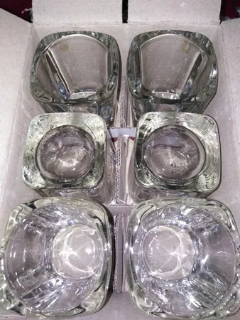 جاشمعی مدل glasig بسته 6 عددی