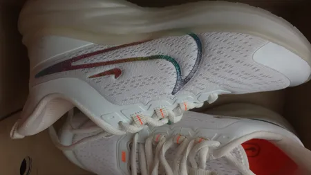 کفش پیاده روی زنانه مدل زوم ایکس رنگ سفید