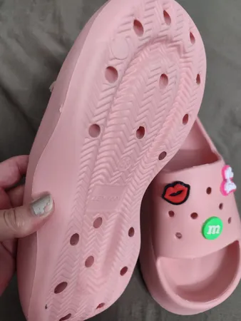 دمپایی زنانه زیتون مدل استیکردار کد PN-007