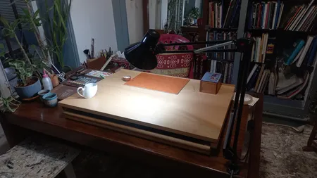 چراغ مطالعه صنایع کریم زاده مدل EN-101 همراه با لامپ ال ای دی 9 وات