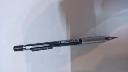 مدادنوکی 0.7 میلی متری پنتل مدل GRAPH 600