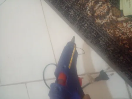 دستگاه چسب تفنگی مدل YB-703