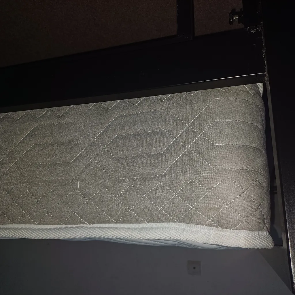 تشک اوه مدل الترا طبی فنری دو نفره سایز 200 × 160 سانتی متر