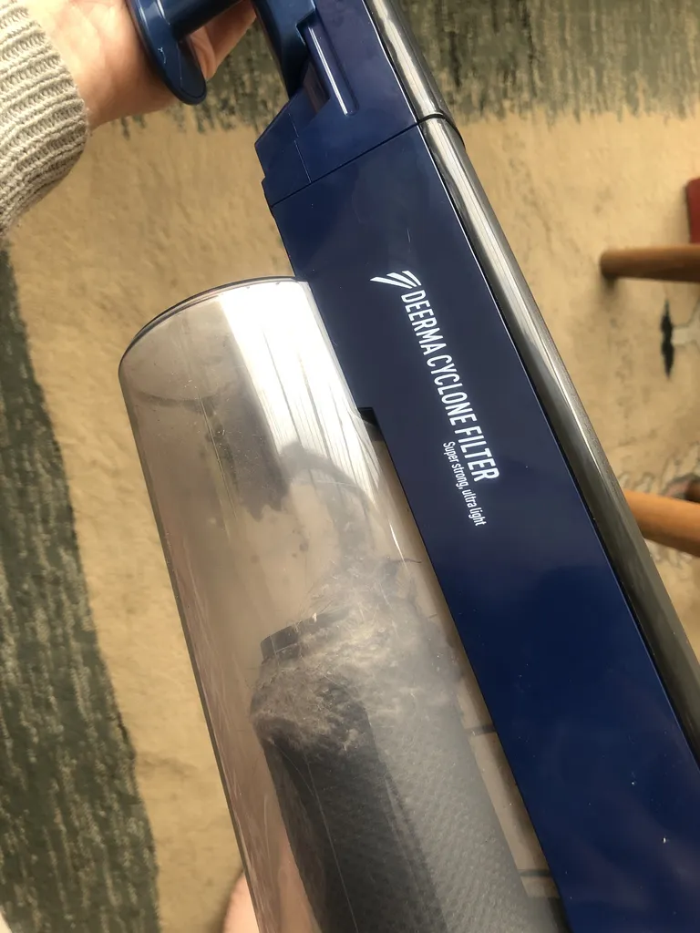 جارو برقی عصایی درما مدل DX810 جارو برقی عصایی درما مدل DX810