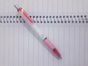 تجریه خرید مداد نوکی 0.5 میلی متری زبرا مدل دلگارد