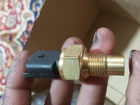 فشنگی آب ایساکو کد 09201053 مناسب برای سمند EF7