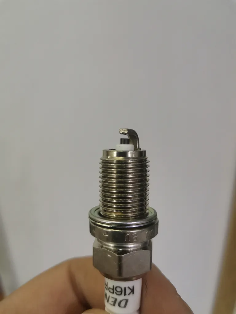 شمع خودرو دنسو مدل K16PR-U11 بسته 4 عددی