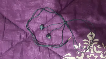 هدفون کی تی مدل WH7