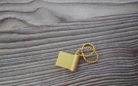 فلش مموری ایکس-انرژی مدل USB2.0 Gold ظرفیت 32 گیگابایت