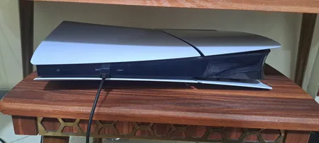 کنسول بازی سونی مدل PlayStation 5 Slim Digital Edition ظرفیت 1 ترابایت ریجن 2016B اروپا به همراه دسته اضافی و پایه شارژر
