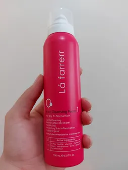 فوم شست‌وشوی صورت لافارر مدل 01 مناسب برای پوست چرب حجم 150 میلی‌لیتر