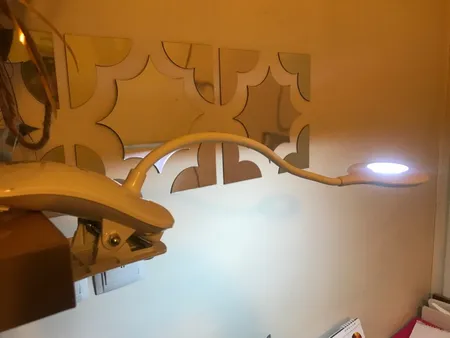 چراغ مطالعه لمسی گیره ای قابل شارژ ویداسی مدل WD-6038