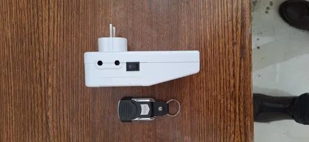 پریز برق ارت دار سیملس مدل PN1480