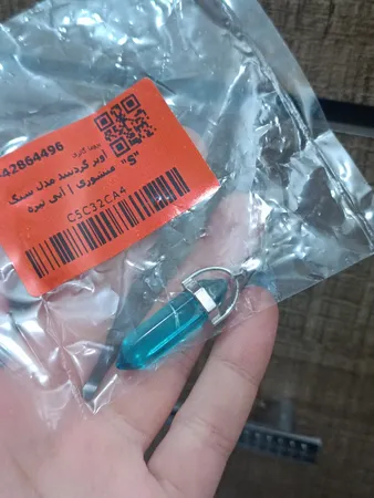 آویز گردنبند مدل سنگ منشوری