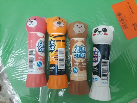 چسب ماتیکی آریا مدل عروسکی مجموعه 4 عددی