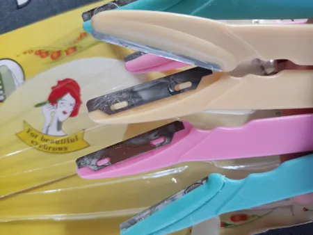 تیغ ابرو مدل 001 مجموعه 6 عددی