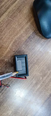 نمایشگر میزان شارژ باطری مدل A001