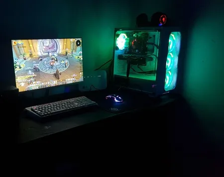 مانیتور جی پلاس مدل GDM-245LN سایز 24 اینچ