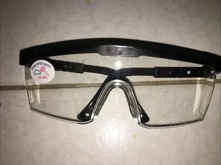 عینک محافظ آزمایشگاهی مدل STAR