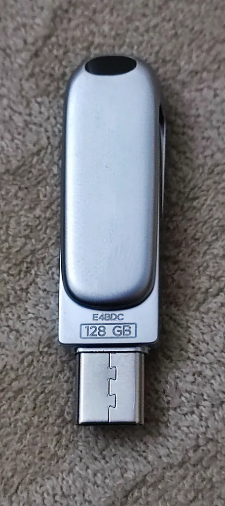 فلش مموری سن دیسک مدل Dual Drive Luxe ظرفیت 128 گیگابایت با رابط USB Type-C، USB 3.1