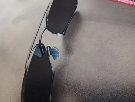 عینک آفتابی مدل HB 1063 BL POLAREZED