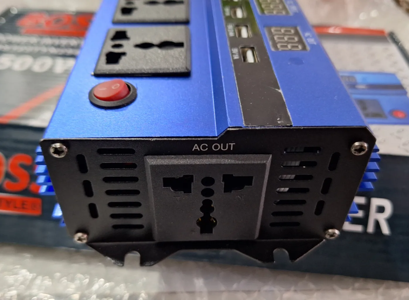 مبدل برق خودرو باس مدل BS123 TYN254-8 ظرفیت 3500 وات