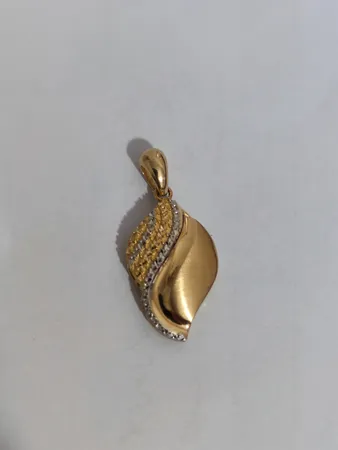 آویز گردنبند طلا 18 عیار زنانه طلای مستجابی مدل آوا تراش کد 11