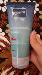 اسکراب لایه بردار روزانه رینوزیت مدل Deep action exfolianting حجم 200 میلی لیتر