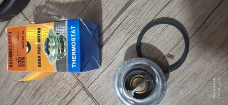 ترموستات بابا پارت موتور مدل P7 مناسب برای پژو 405