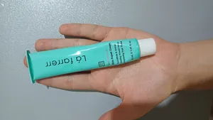 تجریه خرید کرم ترمیم کننده پوست لافارر مدل سوکرانیکا حجم 30 میلی لیتر