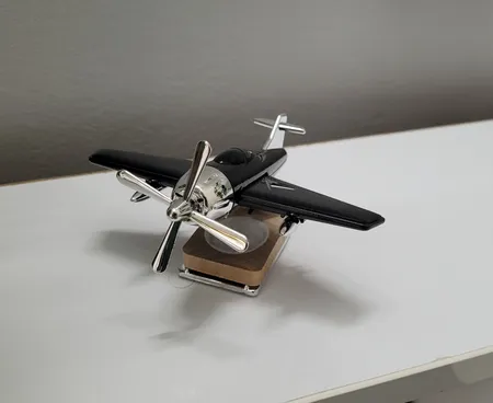 خوشبو کننده خورشیدی خودرو طرح هواپیما ملخی مدل AF1008