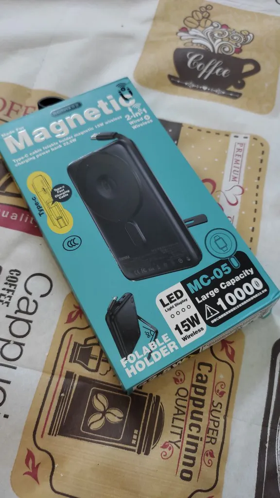 پاوربانک ریمکس مدل MagSafe Wireless Fast Charge MC-05 22.5W ظرفیت 10000 میلی آمپر ساعت