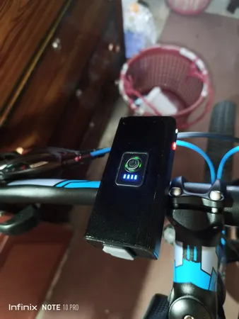 چراغ جلوی دوچرخه مدل BE1090