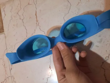 عینک شنا فری شارک مدل YG-502