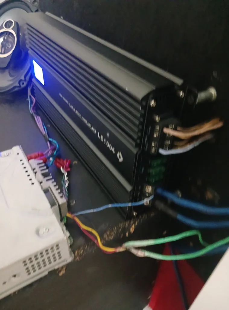 آداپتور سوئیچینگ 12 ولت 30 آمپر کد 04