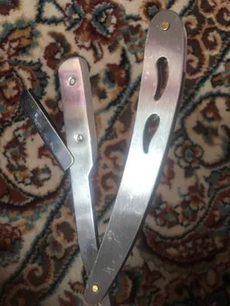 دسته تیغ اصلاح ابرو مدل SA002