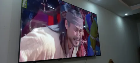 پایه دیواری تلویزیون سرافراز مدل z2 مناسب برای تلویزیون های 40 تا 65 اینچ