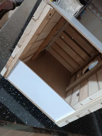 لانه پرنده مدل عروس هلندی درب کشویی طرح چوبی